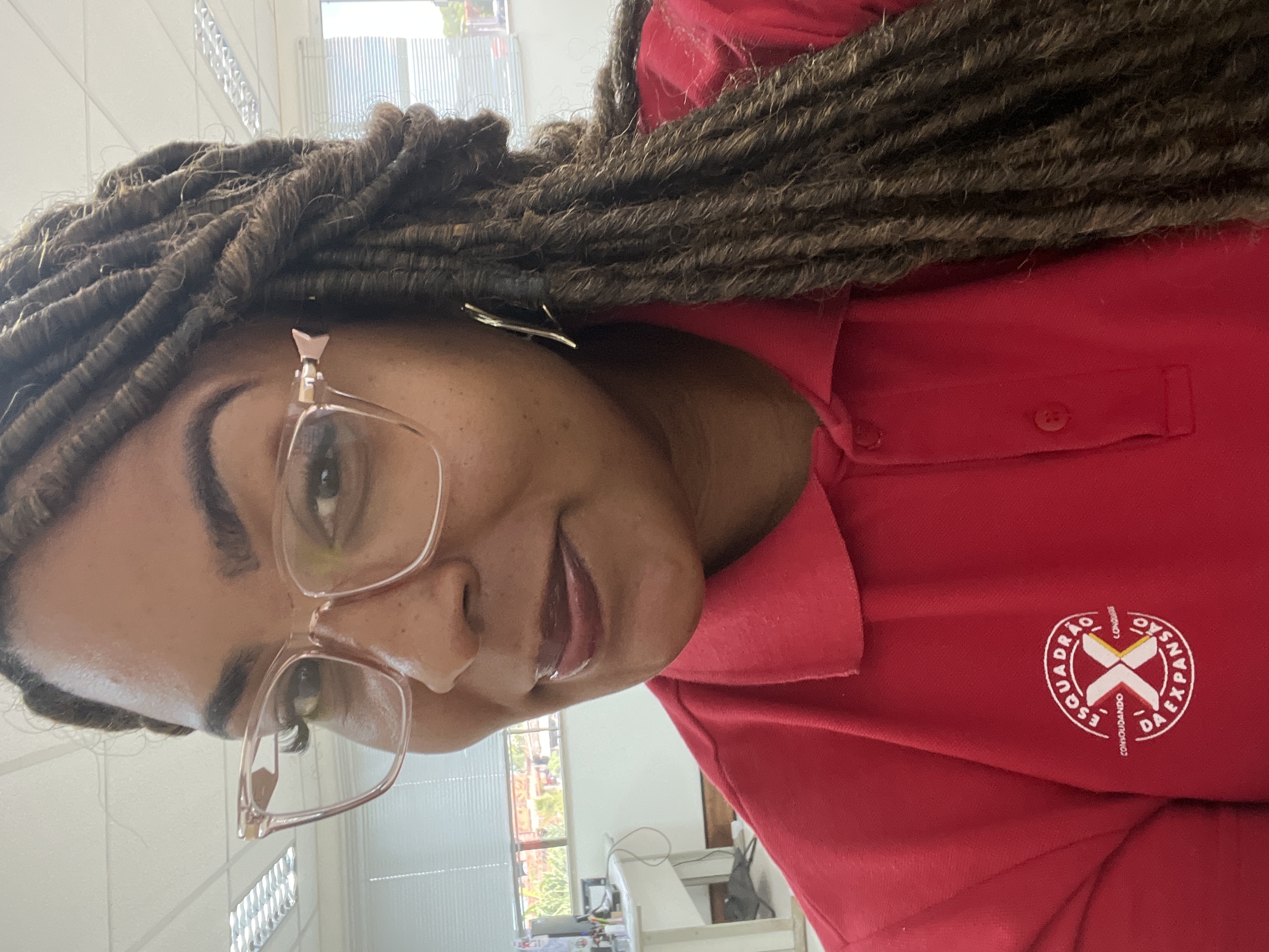 Óculos sempre perfeitos, agora se superaram no case . Embalagem impecável, estou apaixonada